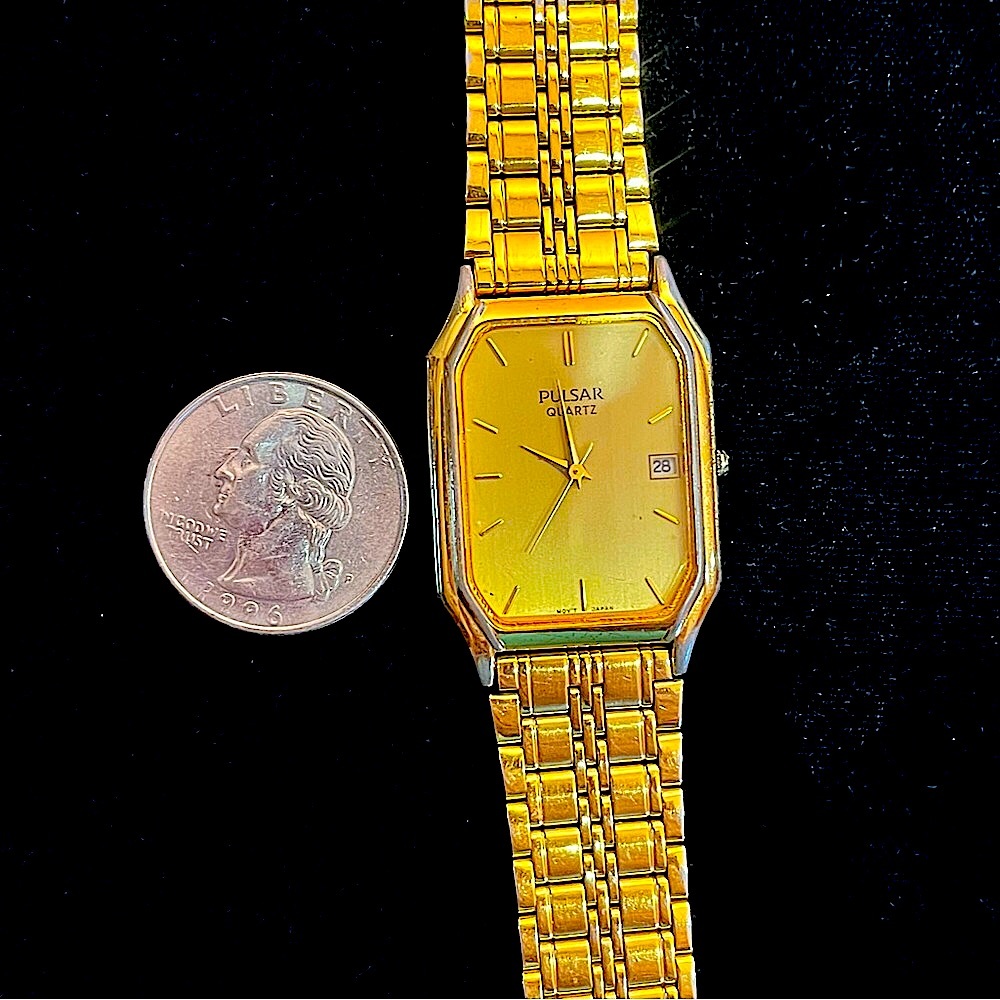 Pulsar Men's V722-147 Gold Face Steel Bracelet Band Date Tank Watch